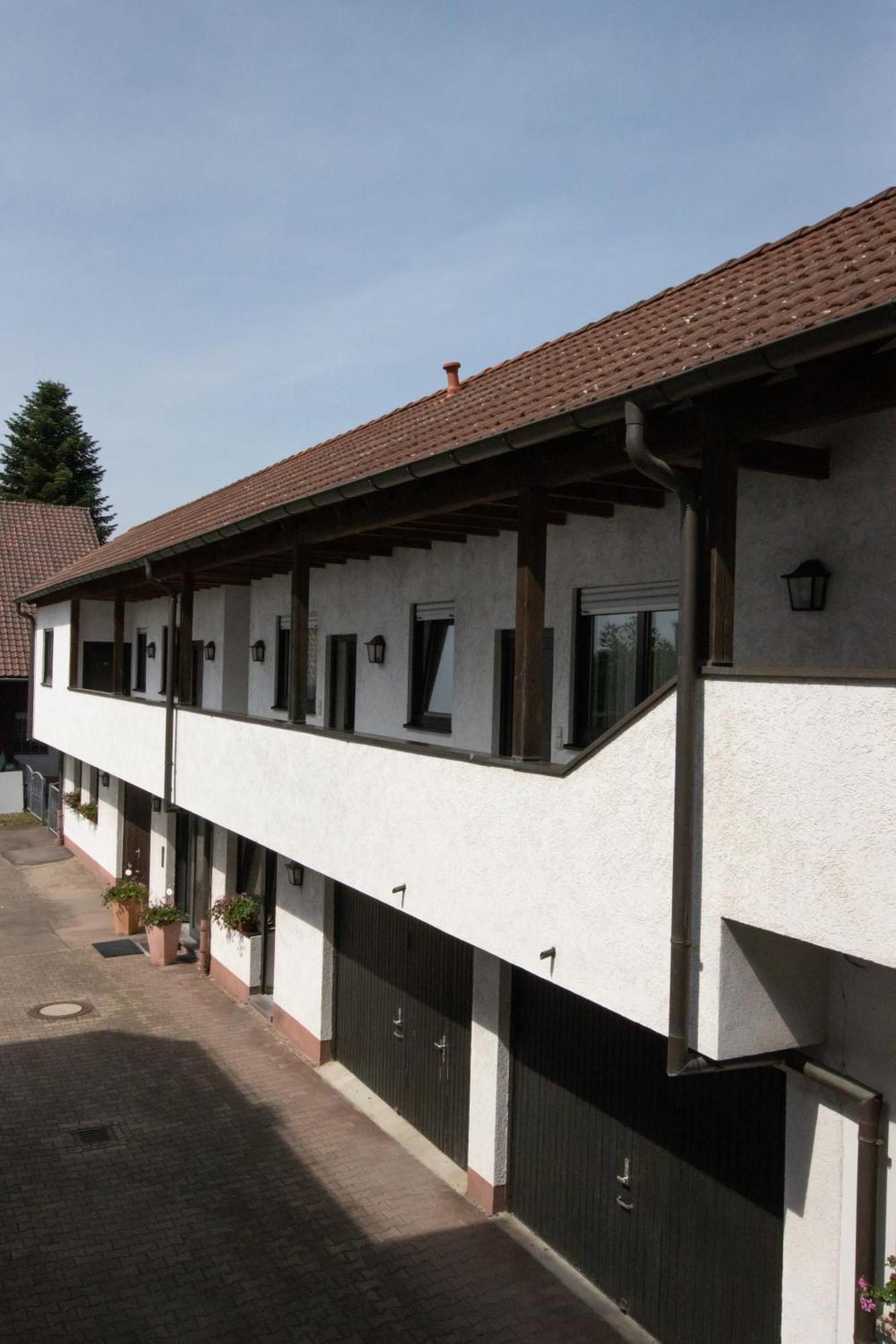 Pension Krone Швебиш-Гмюнд Экстерьер фото